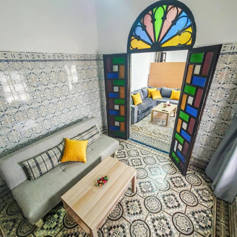 Bed, Seating area