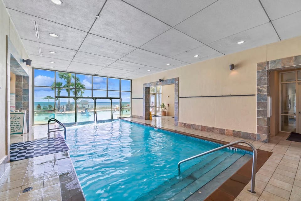 Swimming pool, Swimming pool