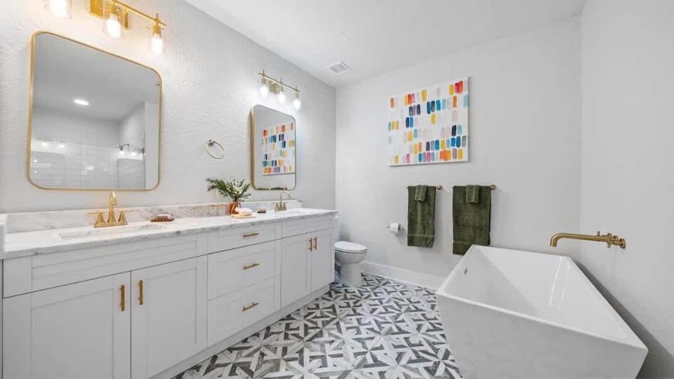Bathroom, Bath