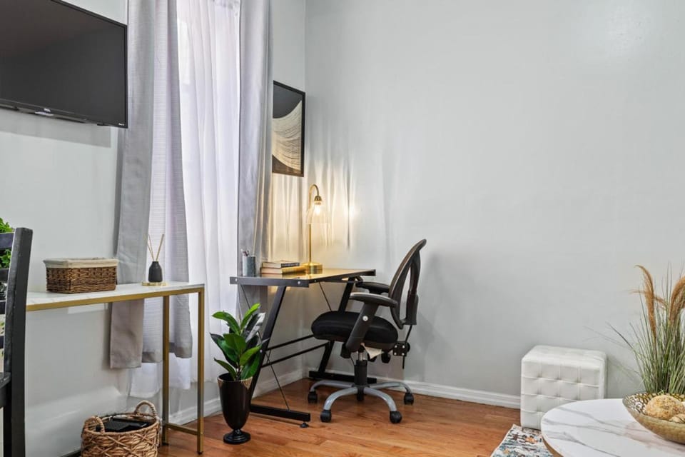 TV and multimedia, hair dresser