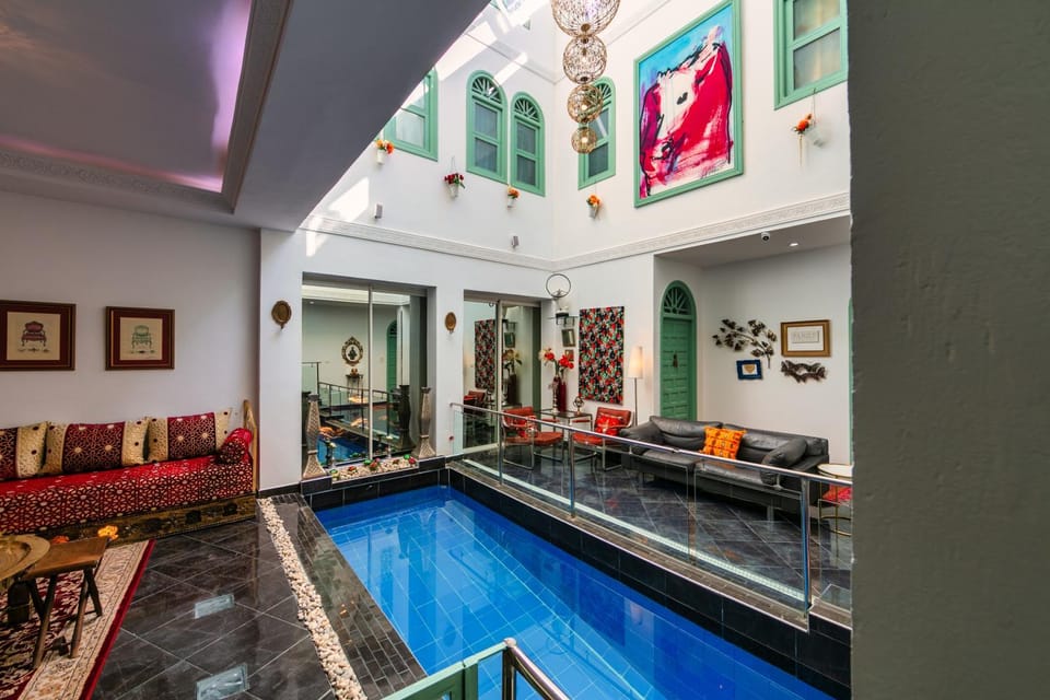 Living room, Swimming pool