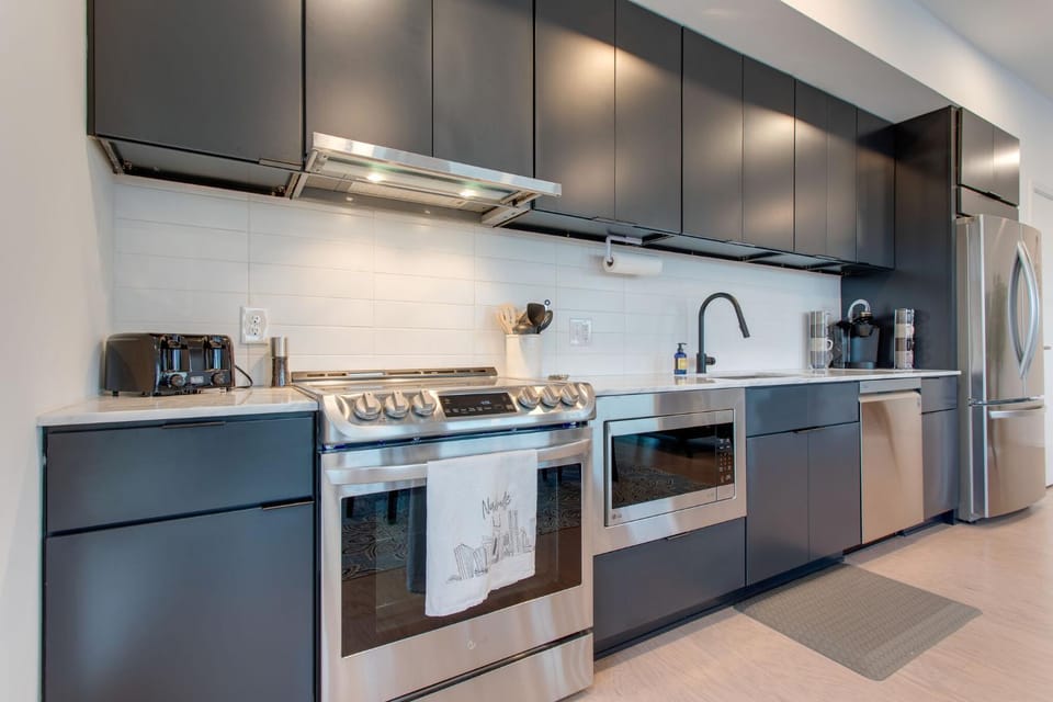 Kitchen or kitchenette, kitchen