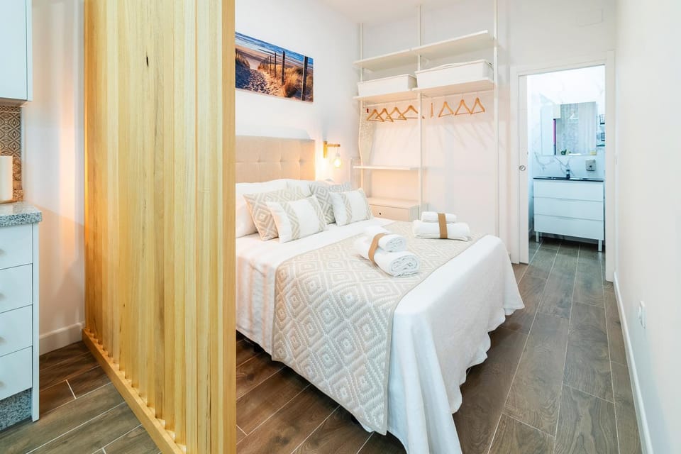 Bed, Photo of the whole room, Bedroom, wardrobe