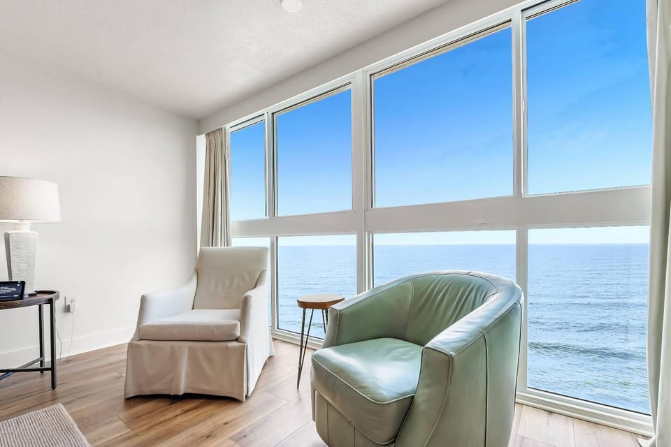 Edgewater West 93 House in West Beach