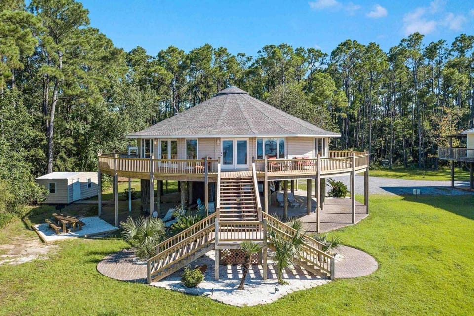 Round House Retreat on the Bay House in Alabama