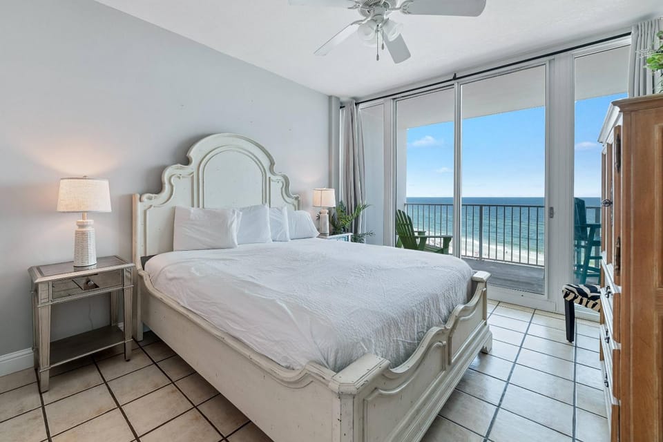 Lighthouse 916 House in Gulf Shores