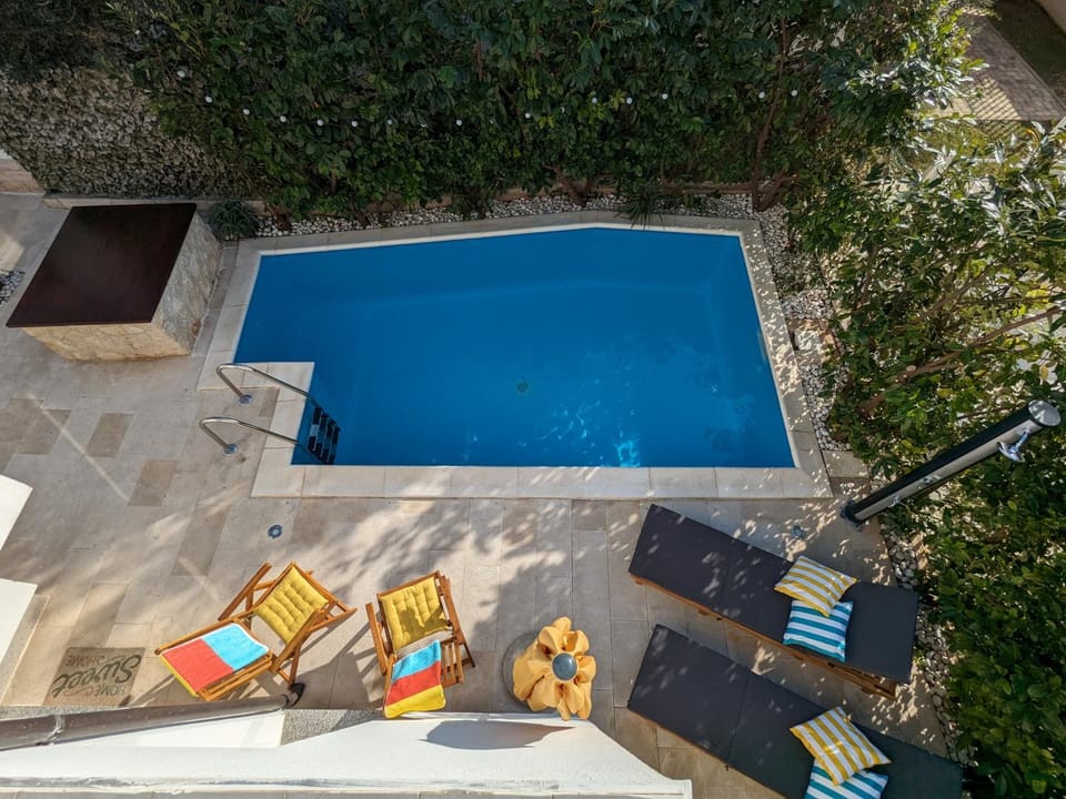 Pool view, Swimming pool