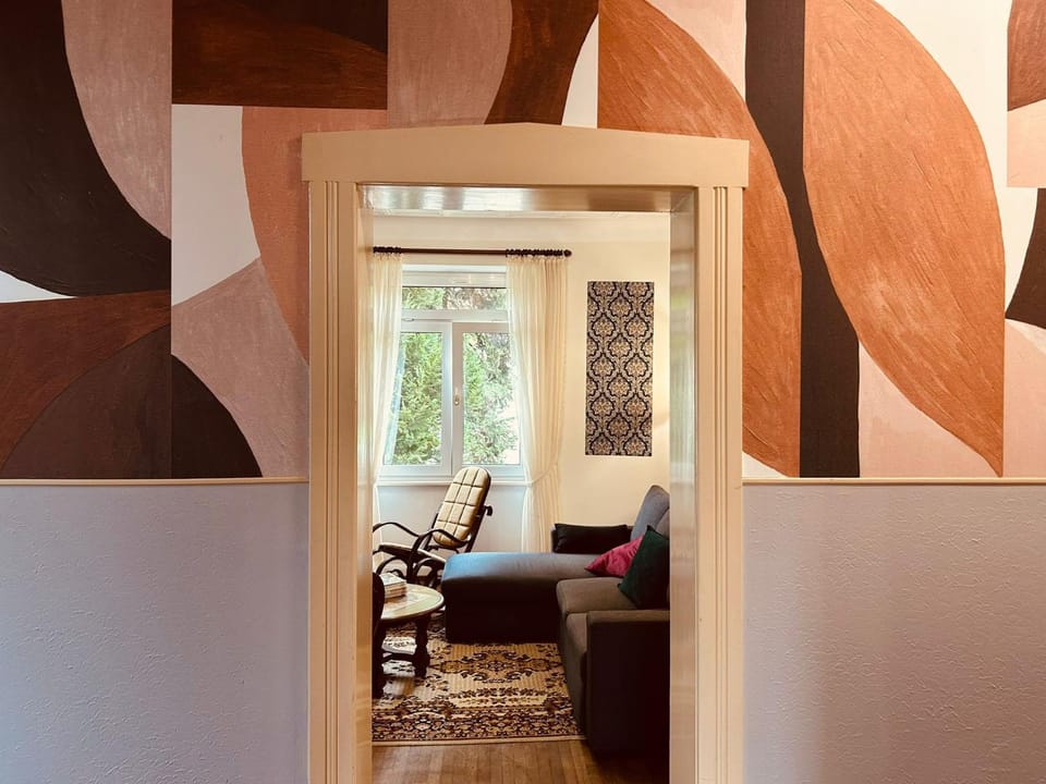 Communal lounge/ TV room, Living room