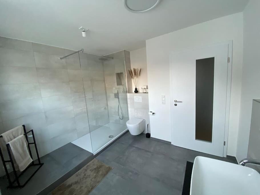 Shower, Toilet, Bathroom