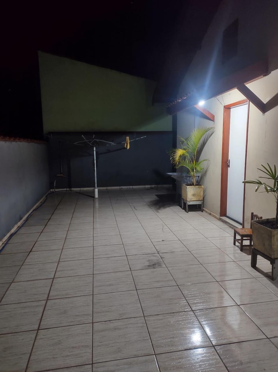 QUARTO CONFORTAVEL COM GARAGEM Bed and Breakfast in State of São Paulo