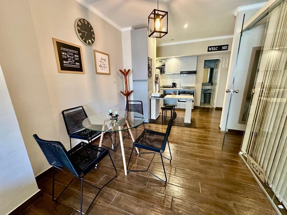 TV and multimedia, Living room, air conditioner