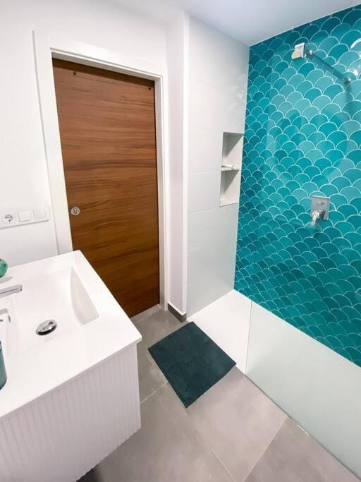 Apartment 50m from the sea, pool, AC, parking Apartment in Santiago de la Ribera