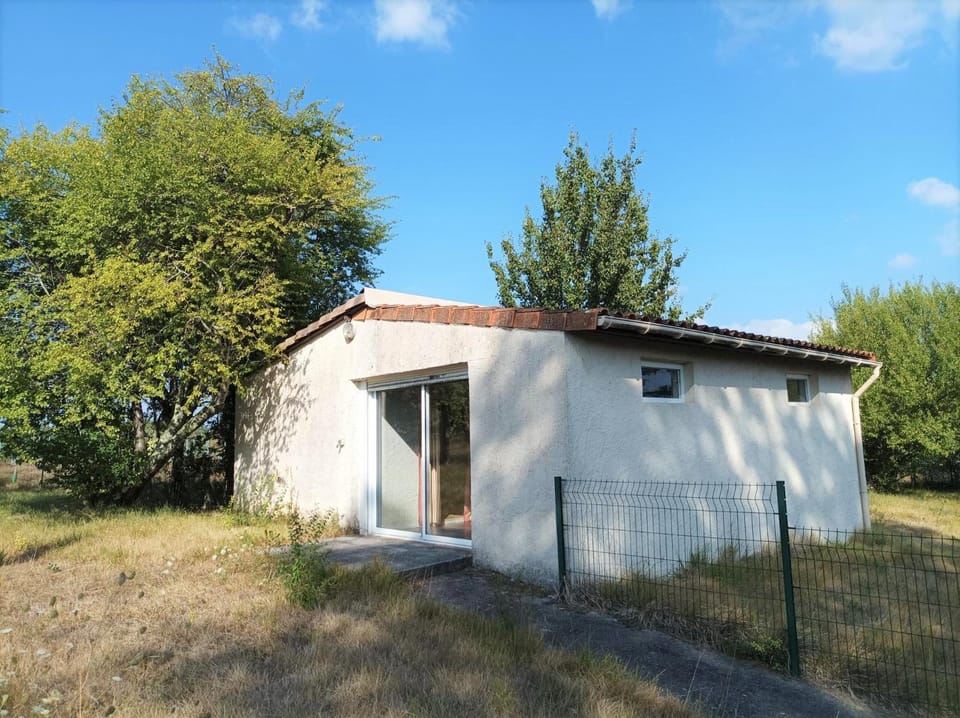 Chambre privative dans les vignes Apartment in Nouvelle-Aquitaine