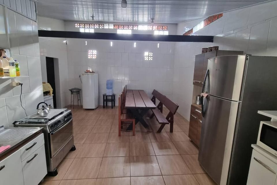 Kitchen or kitchenette, Dining area, minibar, pet friendly, stove