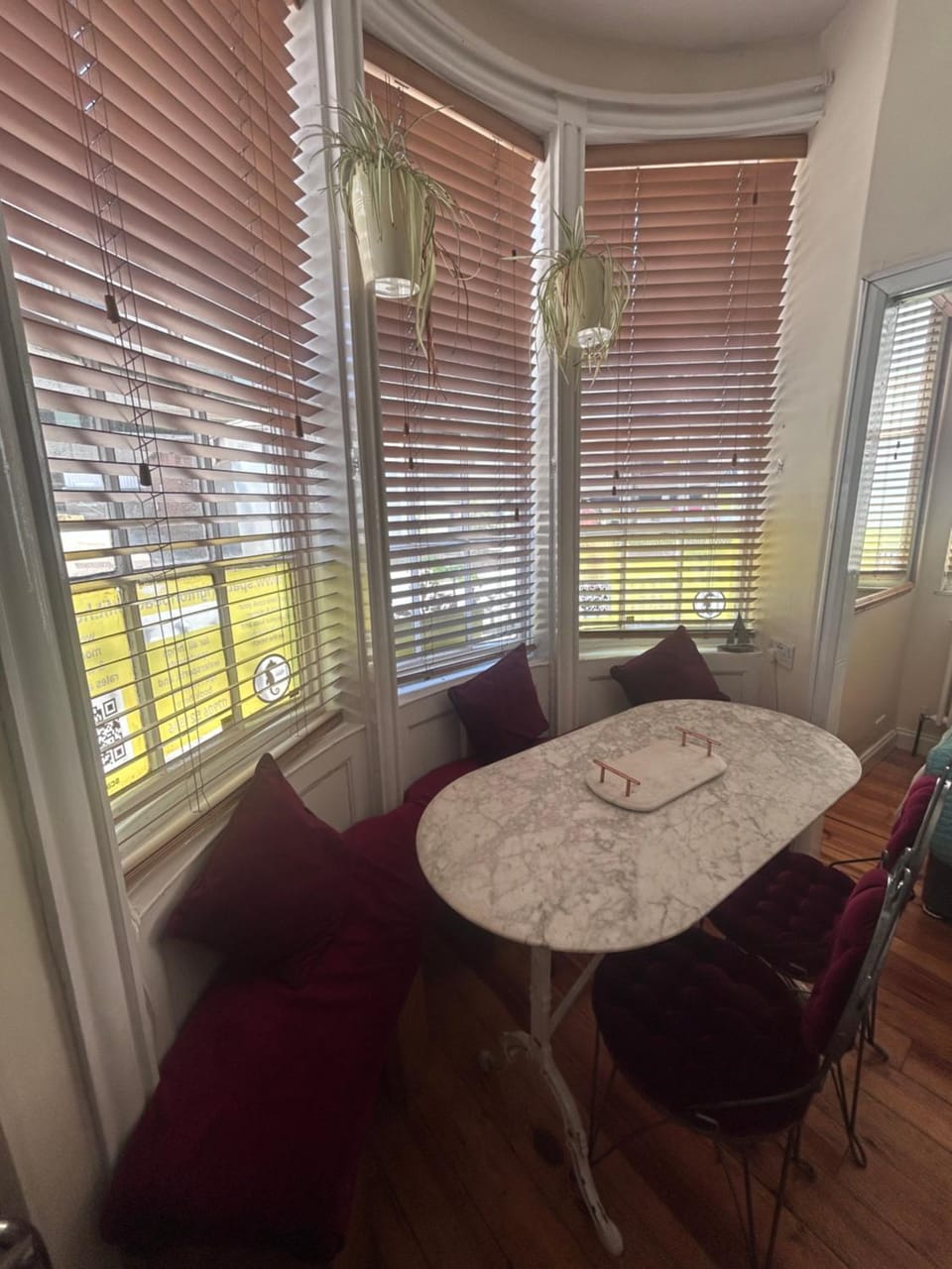 Top Central Artisan Beach Studios with Spa - try for longer term Apartment in Hove