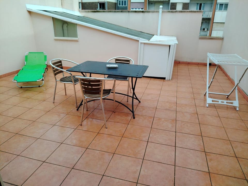 Mansarda con terrazzo privato Apartment in Apulia