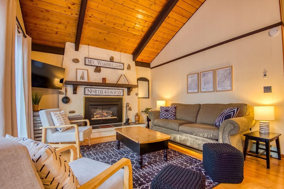 Living room, Seating area, flat iron