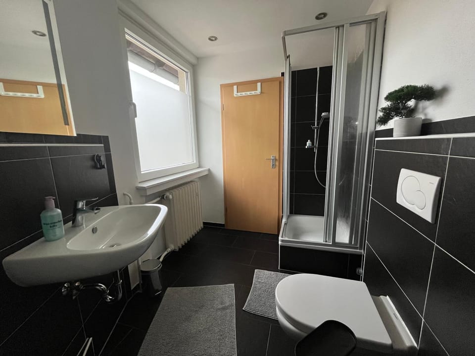 Shower, Toilet, Bathroom