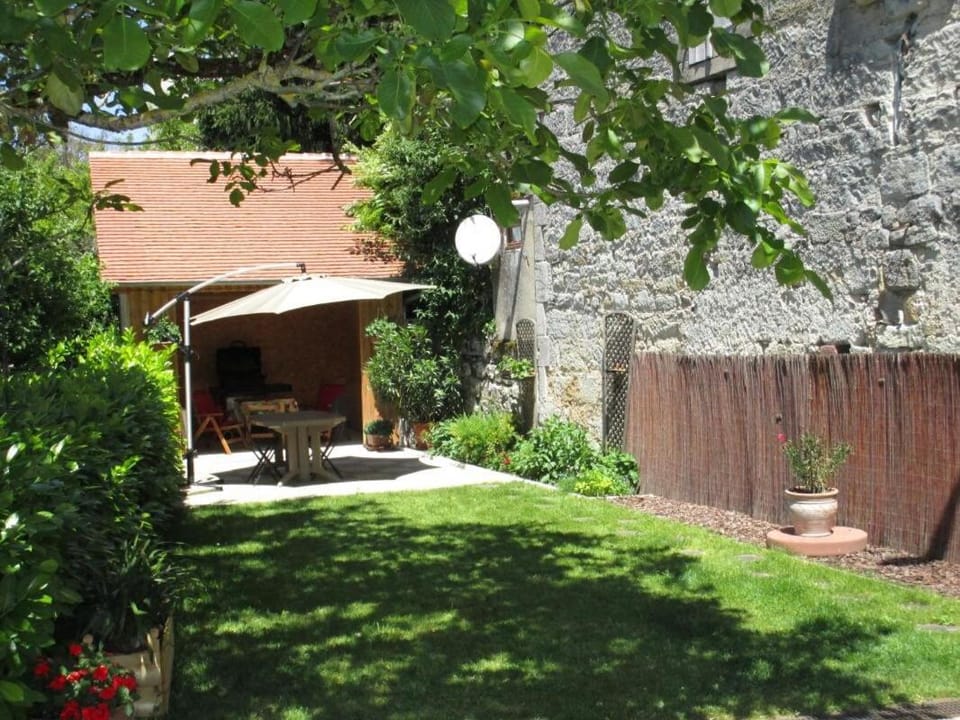 Gîte de France Gîte de la barbacane 3 épis - Gîte de France 5 personnes MAE-8884 Apartment in Nouvelle-Aquitaine