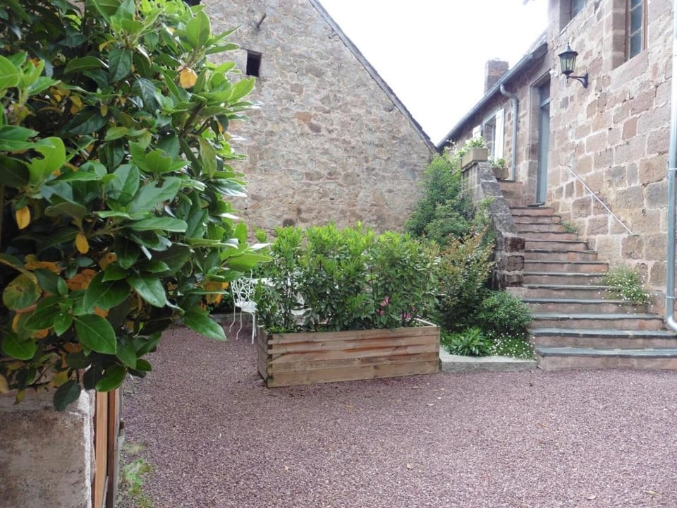 Gîte de France Gîte la chapelle 3 épis - Gîte de France 6 personnes MAE-8904 Apartment in Nouvelle-Aquitaine