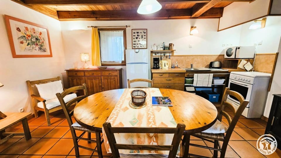 Gîte de France De la bergerie 2 épis - Gîte de France 4 personnes MAE-9104 Apartment in Auvergne-Rhône-Alpes