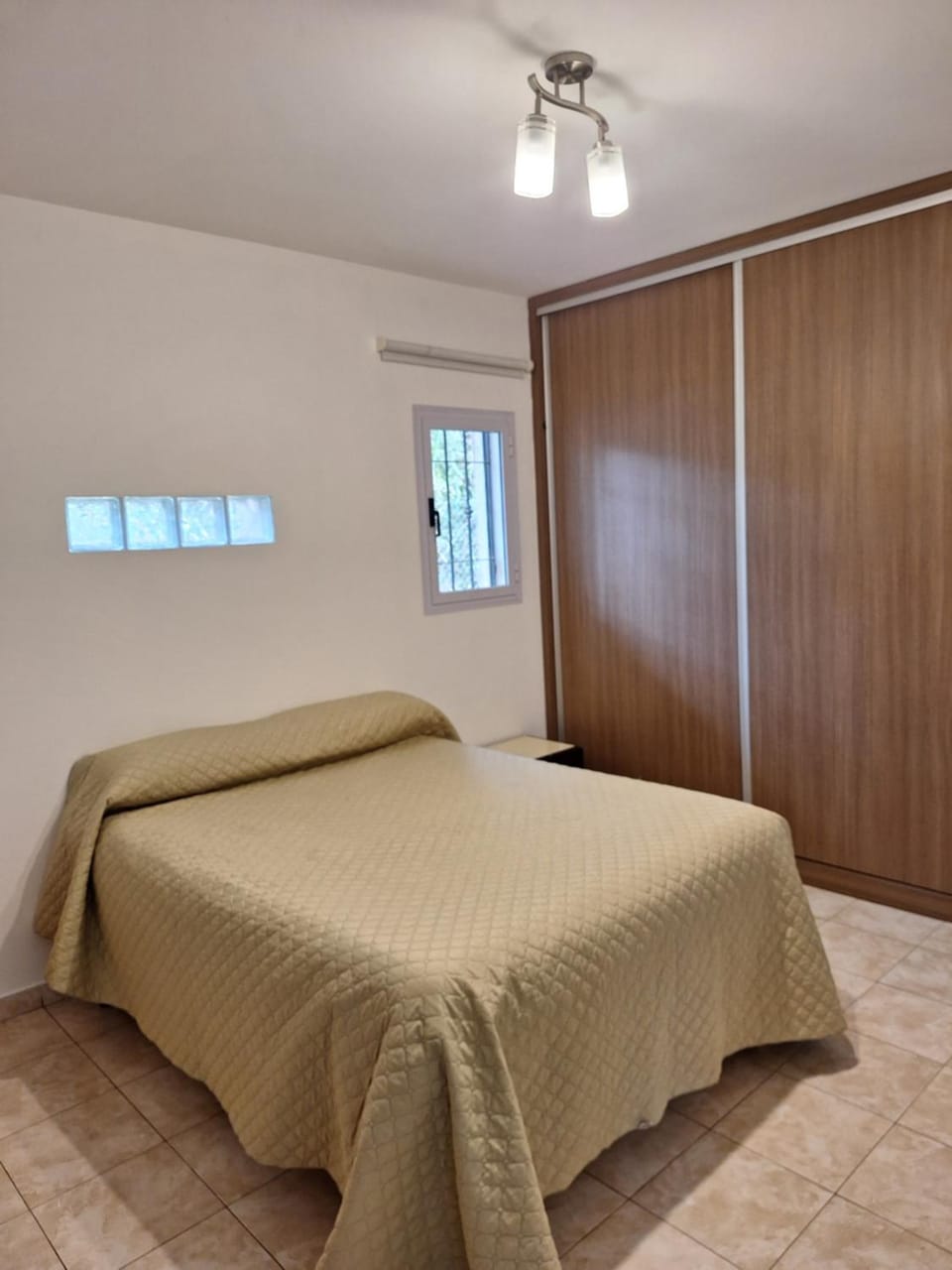 Bed, Photo of the whole room, Bedroom, Area and facilities, wardrobe