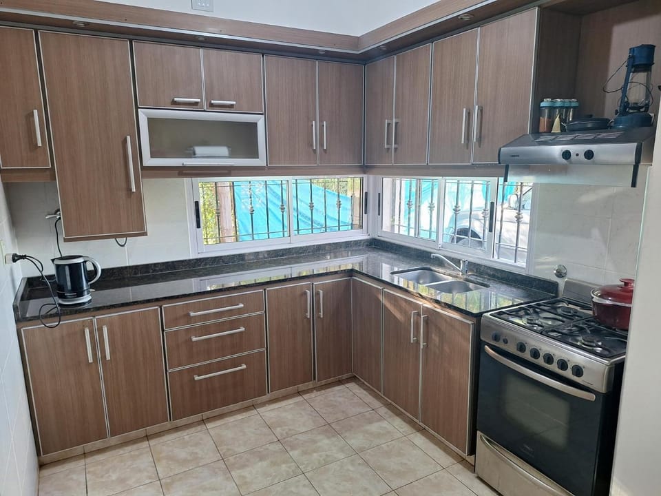 Kitchen or kitchenette, pet friendly