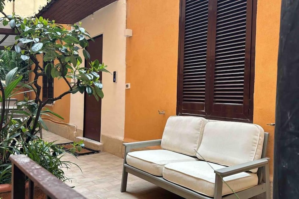 Property building, Balcony/Terrace