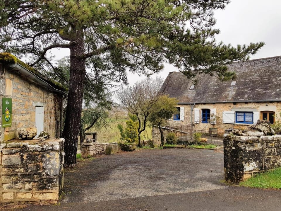 Gîte de France à Chasteaux 2 épis - Gîte de France 4 personnes MAE-9364 Apartment in Nouvelle-Aquitaine
