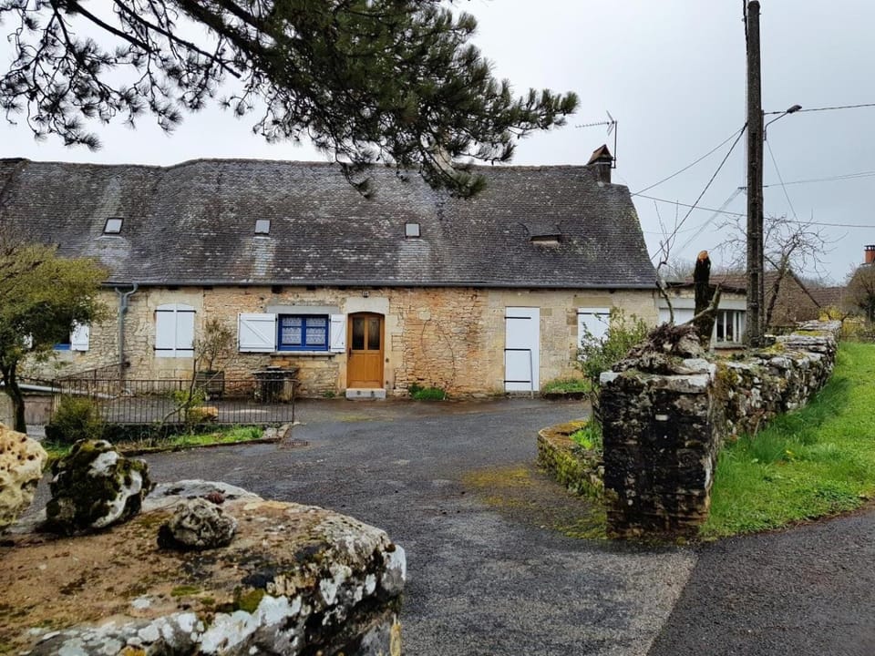 Gîte de France à Chasteaux 2 épis - Gîte de France 4 personnes MAE-9364 Apartment in Nouvelle-Aquitaine