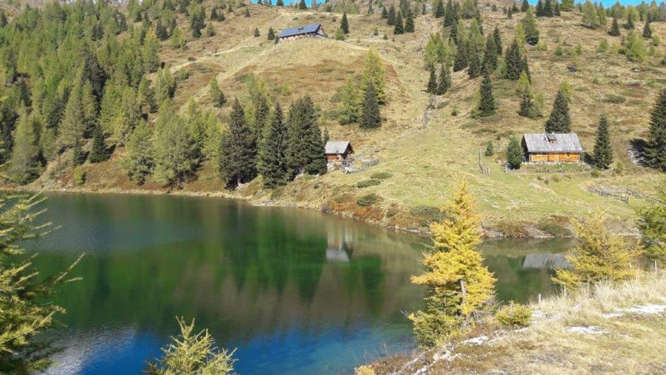 Almhütte am Wirpitschsee House in Salzburgerland