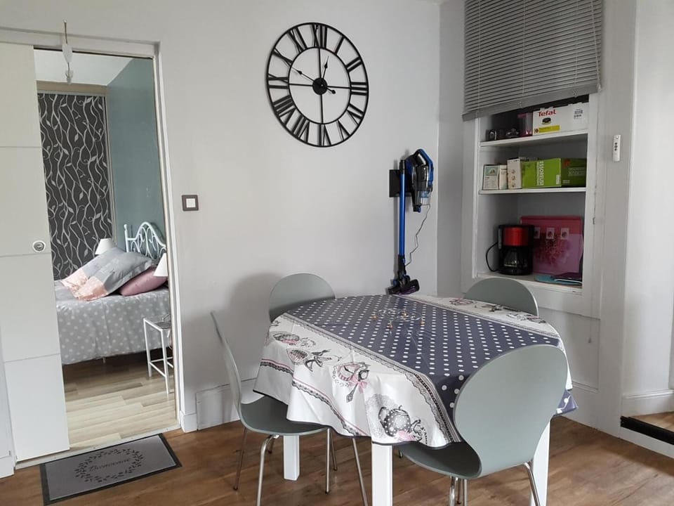 Gîte de France Gite de la tuilerie 3 épis - Gîte de France 3 personnes MAE-9394 Apartment in Nouvelle-Aquitaine
