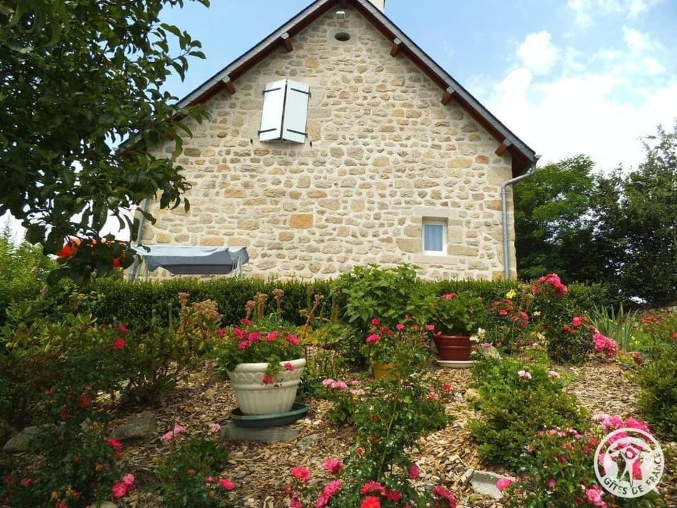 Gîte de France Chez dédé et léa 3 épis - Gîte de France 6 personnes MAE-9414 Apartment in Nouvelle-Aquitaine