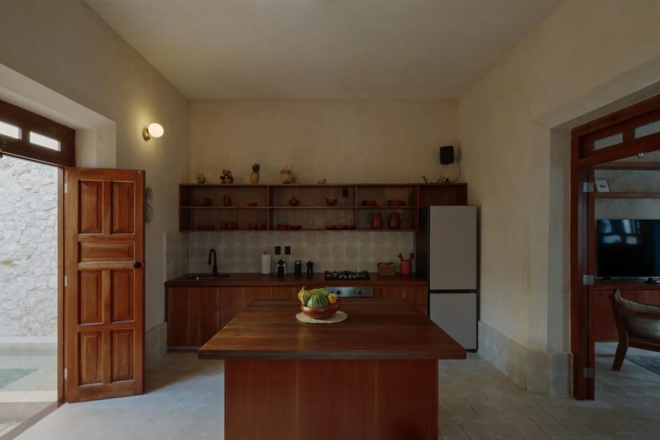 Kitchen or kitchenette
