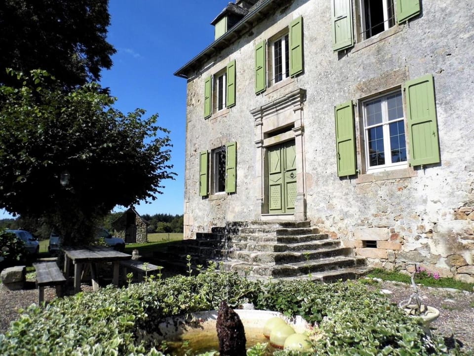 Gîte de France Laclefdeschamps 3 épis - Gîte de France 10 personnes MAE-9514 Apartment in Nouvelle-Aquitaine