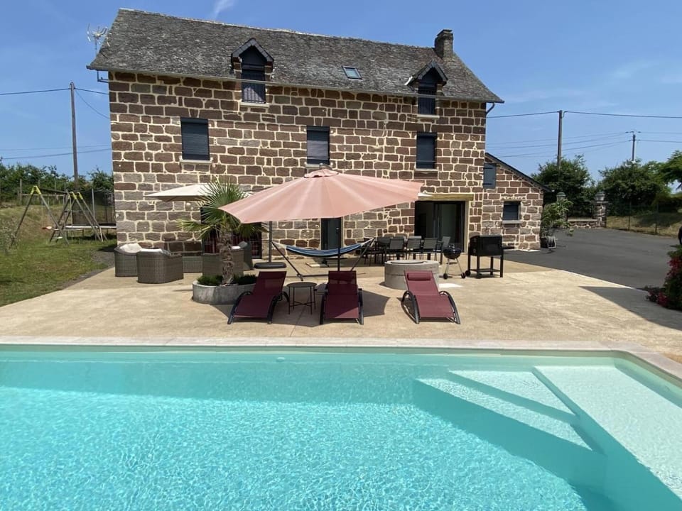 Gîte de France Le grand cluzel 4 épis - Gîte de France 8 personnes MAE-9554 Apartment in Nouvelle-Aquitaine