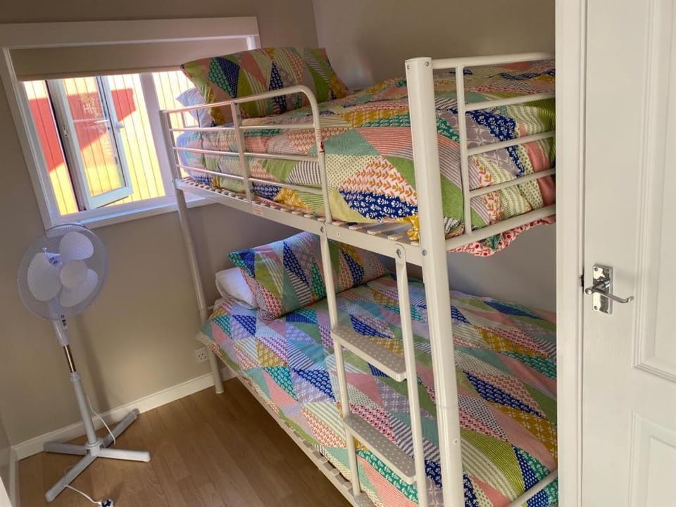 Bed, bunk bed