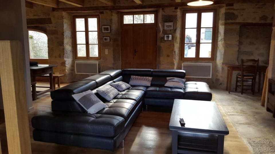 Gîte de France Maison raymond 3 épis - Gîte de France 12 personnes MAE-9804 Apartment in Nouvelle-Aquitaine