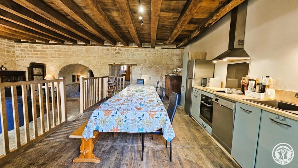 Gîte de France Gîte 12 personnes au cœur d'une ferme d'alpagas 3 épis - Gîte de France 12 personnes MAE-9944 Apartment in Nouvelle-Aquitaine