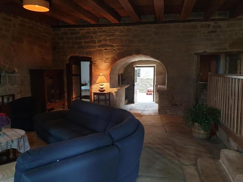 Gîte de France Gîte 12 personnes au cœur d'une ferme d'alpagas 3 épis - Gîte de France 12 personnes MAE-9944 Apartment in Nouvelle-Aquitaine