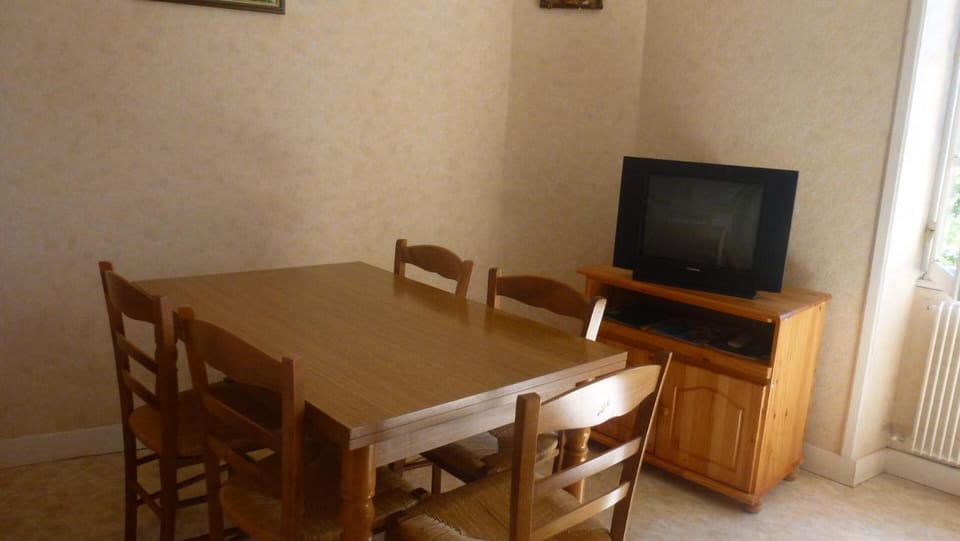 Gîte de France Le gîte des 3 2 épis - Gîte de France 4 personnes MAE-0004 Apartment in Nouvelle-Aquitaine