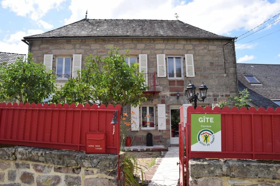 Gîte de France Chirac du midi corrézien 3 épis - Gîte de France 6 personnes MAE-0324 Apartment in Nouvelle-Aquitaine