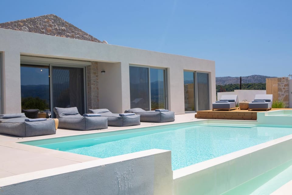 VIENTO LUXURY VILLAS near Lefkada town center and beach Villa in Peloponnese, Western Greece and the Ionian