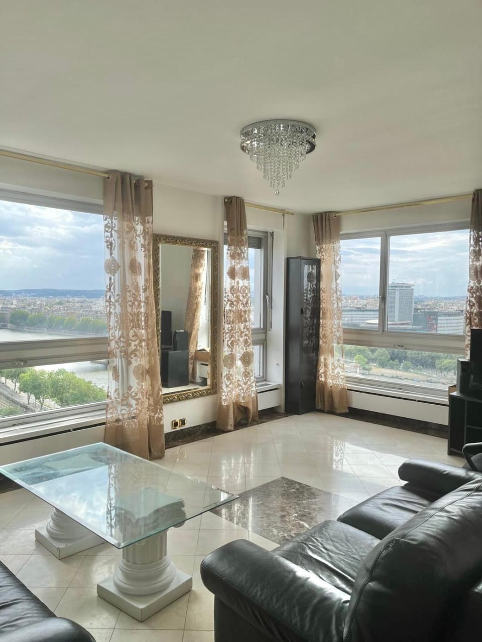 Natural landscape, View (from property/room), Living room, Seating area