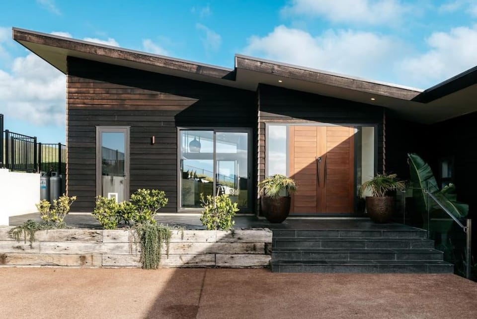 Tradewinds Waiheke by Waiheke Pure House in Auckland Region