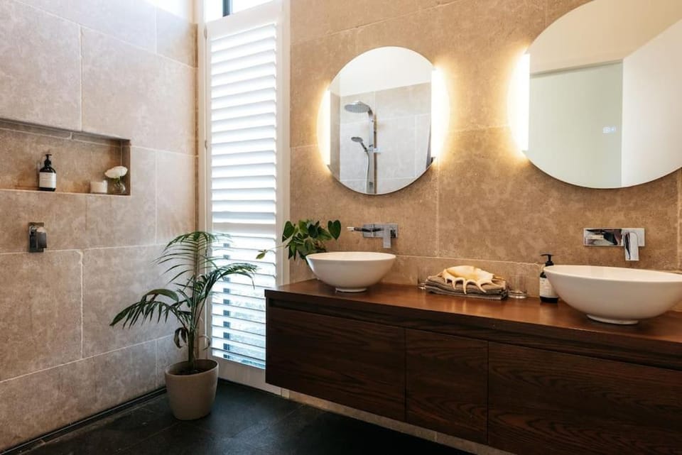 Tradewinds Waiheke by Waiheke Pure House in Auckland Region