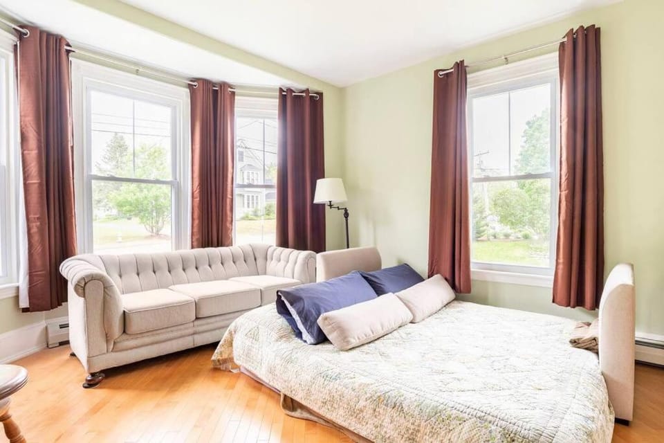 Living room, Bedroom
