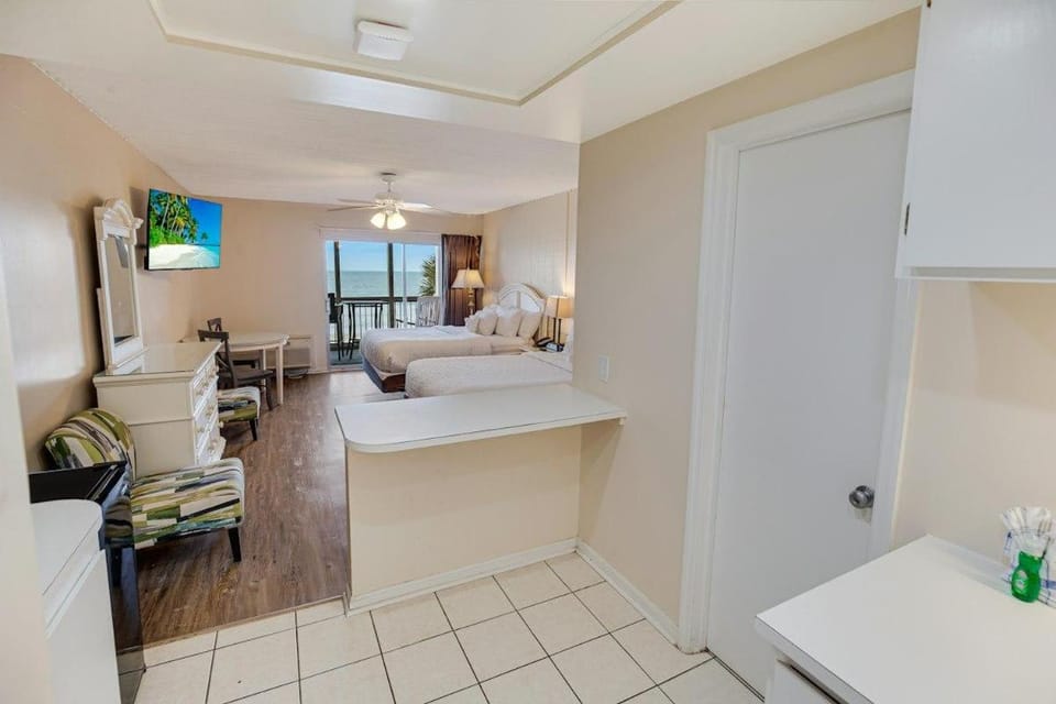 Impressive Oceanfront Dunes Room 2nd Floor Apartment in South Carolina