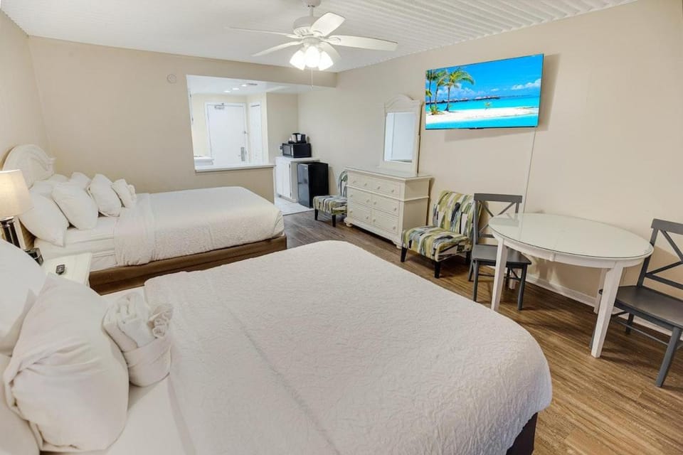 Impressive Oceanfront Dunes Room 2nd Floor Apartment in South Carolina