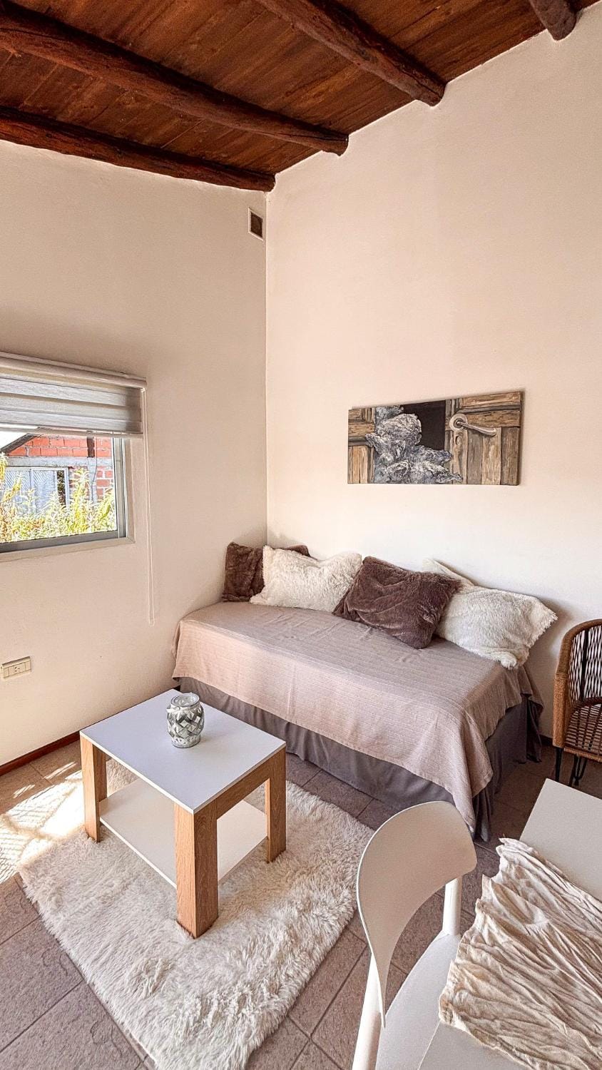 Bed, Living room